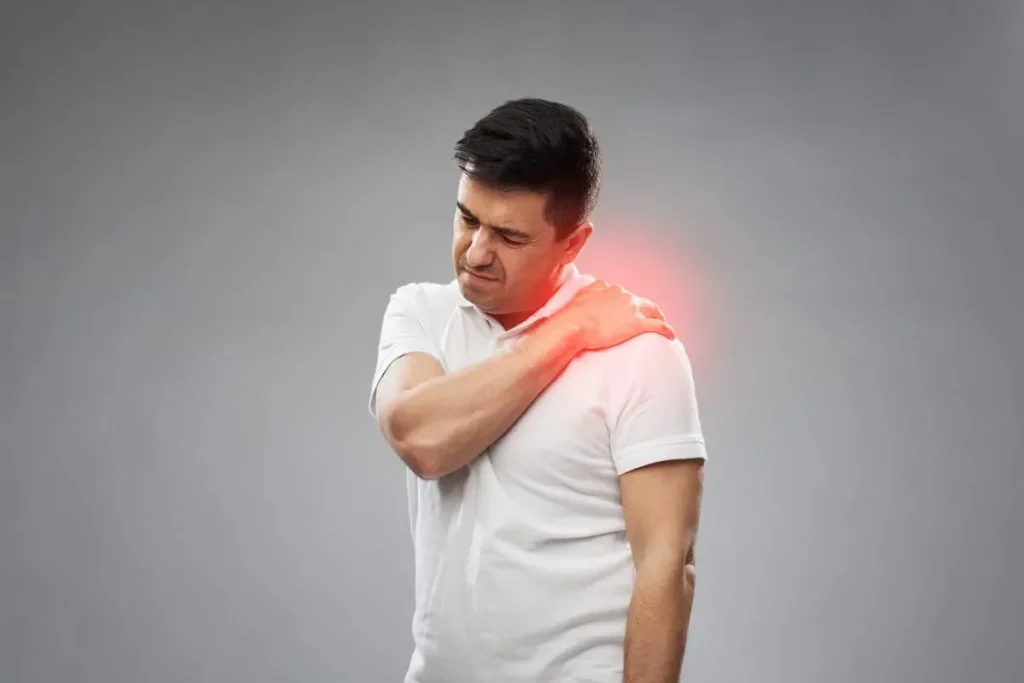 Douleur à l'omoplate gauche en respirant : explications